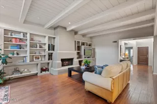 Photo #5: 6549620 Listing