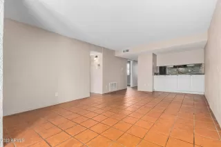 Photo #2: 6549649 Listing