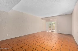 Photo #3: 6549649 Listing