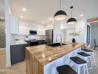 Photo #1: 6549764 Listing