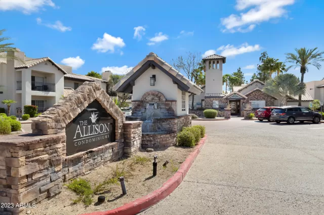 MLS: 6549770 Condo For Sale