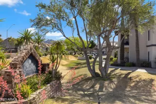 Photo #2: 6549770 Listing