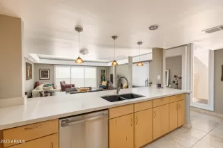 Photo #4: 6549785 Listing