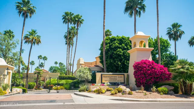 MLS: 6549906 Condo For Sale