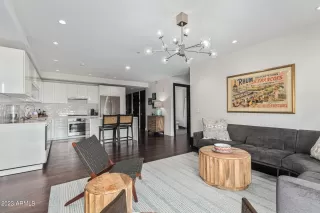 Photo #6: 6549927 Listing