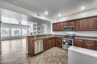 Photo #2: 6550273 Listing