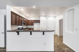 Photo #6: 6550273 Listing