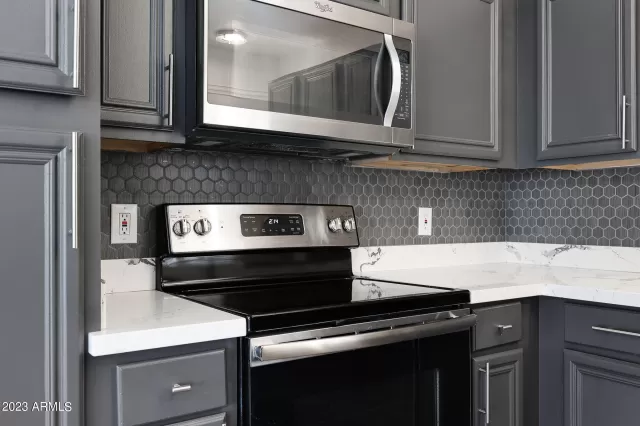 MLS: 6550471 Condo For Sale