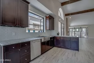 Photo #2: 6550568 Listing