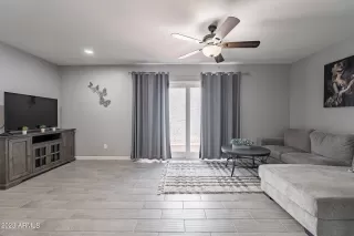 Photo #5: 6550990 Listing