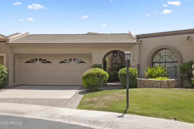 MLS: 6551107 Condo For Sale