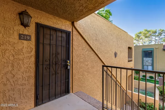 MLS: 6551118 Condo For Sale