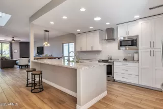 Photo #3: 6551195 Listing 