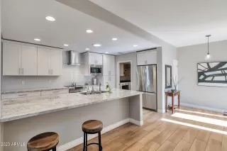 Photo #6: 6551195 Listing 