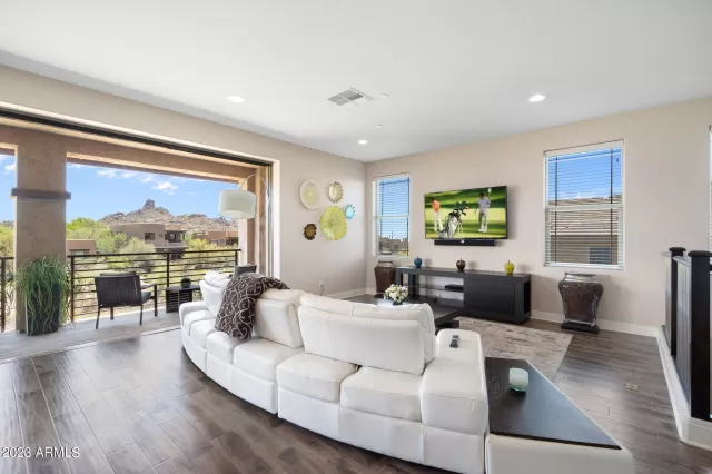 MLS: 6551764 Condo For Sale