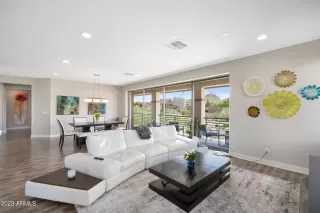 Photo #2: 6551764 Listing