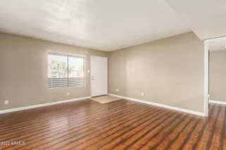 Photo #5: 6551788 Listing