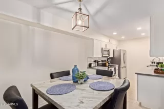 Photo #4: 6551873 Listing
