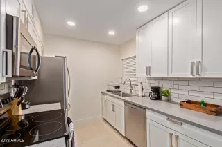 Photo #6: 6551873 Listing