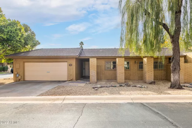 MLS: 6552027 Condo For Sale