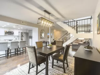 Photo #6: 6552070 Listing