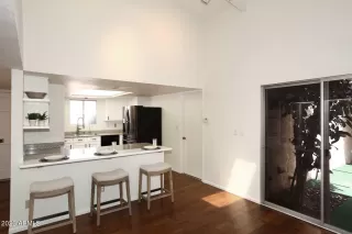 Photo #3: 6552195 Listing 