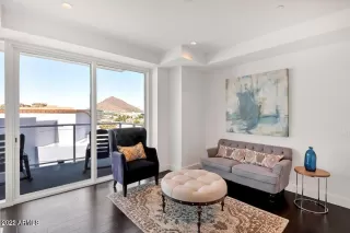 Photo #2: 6552376 Listing