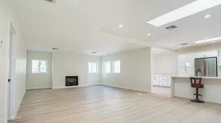 Photo #4: 6552575 Listing