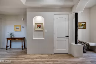 Photo #3: 6552853 Listing