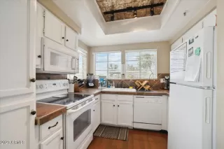 Photo #4: 6553183 Listing