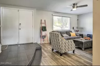 Photo #2: 6553512 Listing 
