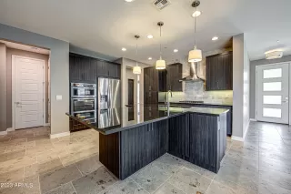 Photo #2: 6553608 Listing 