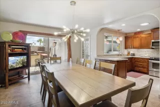 Photo #5: 6553918 Listing 