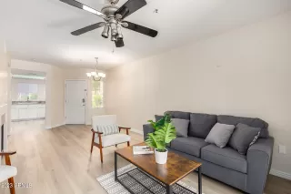 Photo #4: 6554213 Listing