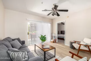 Photo #6: 6554213 Listing