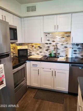 Photo #4: 6554258 Listing 