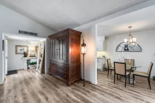 Photo #6: 6554295 Listing