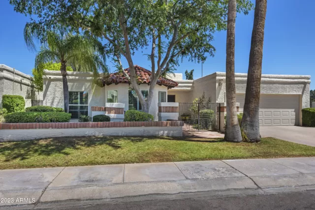 MLS: 6554419 Condo For Sale