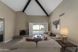 Photo #5: 6554419 Listing 