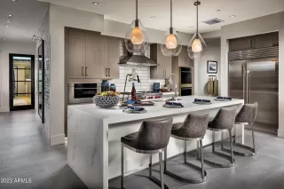 Photo #5: 6554584 Listing