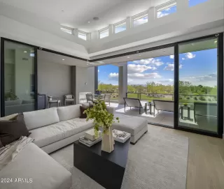 Photo #3: 6554592 Listing