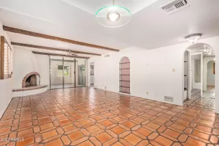 Photo #3: 6554846 Listing