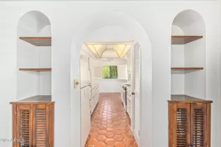 Photo #6: 6554846 Listing