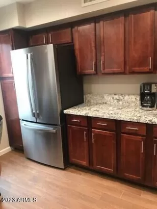 Photo #4: 6554896 Listing