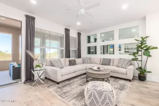 Photo #5: 6555103 Listing