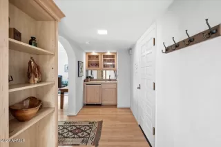 Photo #2: 6555246 Listing