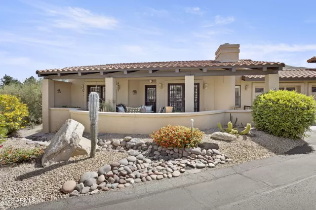 MLS: 6555489 Condo For Sale