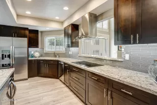 Photo #2: 6555697 Listing 