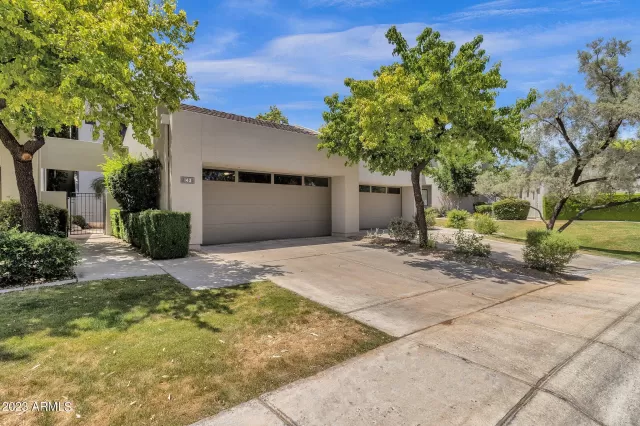 MLS: 6555905 Condo For Sale