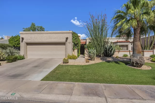 MLS: 6555926 Condo For Sale